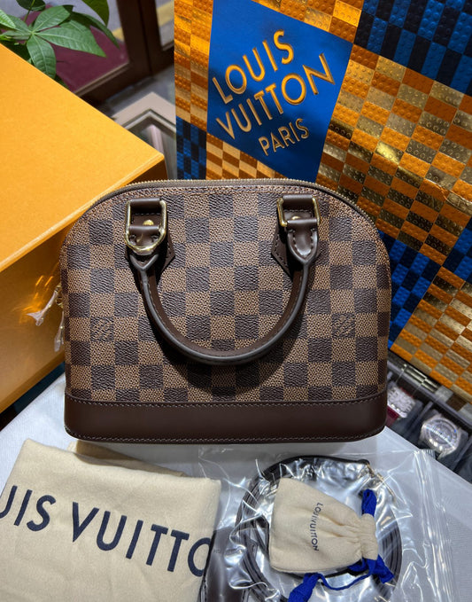 Подержанный LV Louis Vuitton Alma BB Damier Ebene S состояние