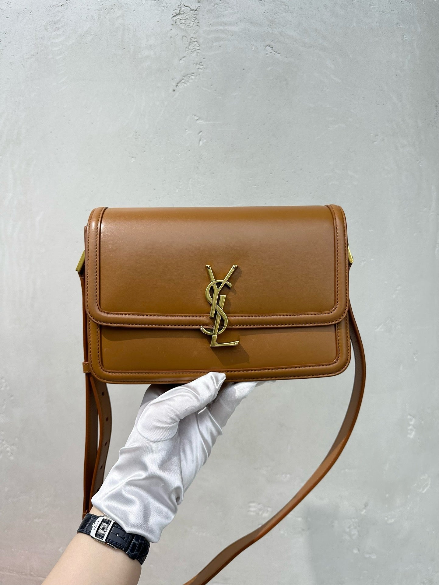 Pre-owned YSL Saint Laurent Solferino Medium Caramel Brown Box Calfskin Golden Hw, w/ dust bag