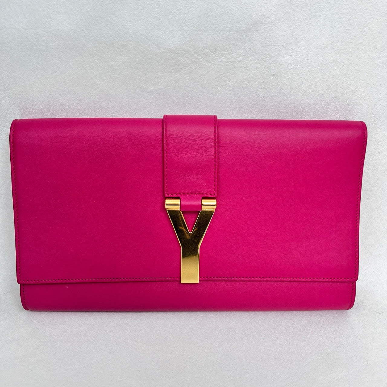 Pre-owned YSL Saint Laurent Chyc Clutch Fuchsia w/ Golden hardware