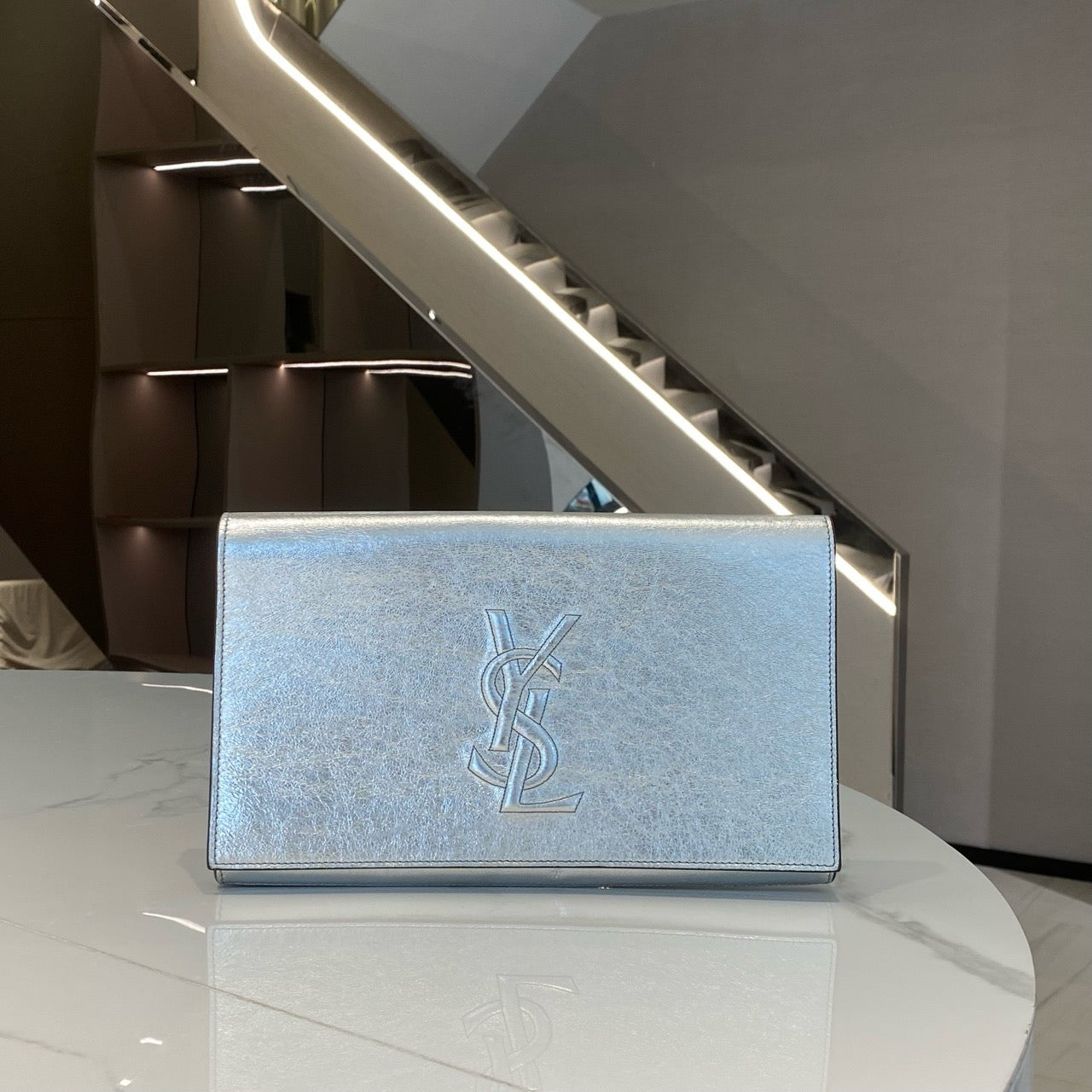 New Gems | Pre-owned YSL Saint Laurent Clutch Silver