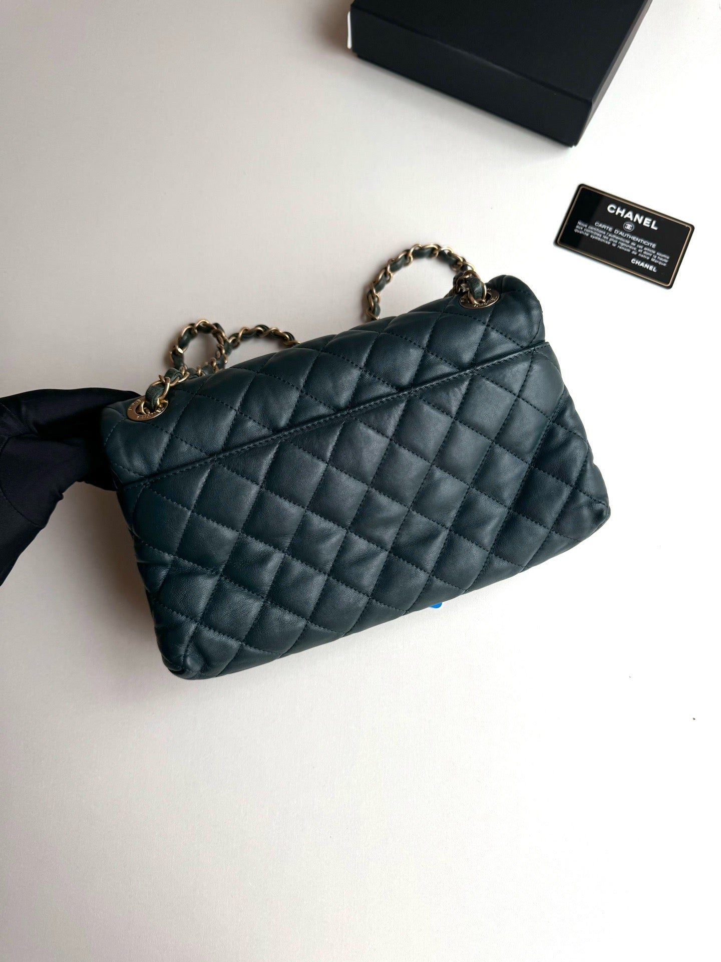 Pre-owned Chanel Flap Bag Green Diamond Quilted Calfskin, w/ card, dust bag