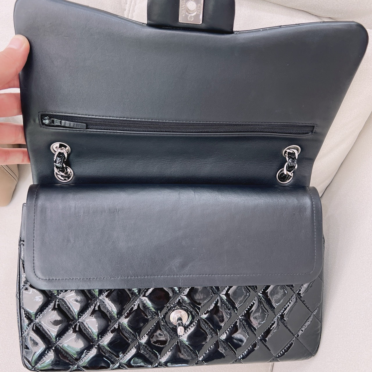 Pre-owned Full Set Classic Flap Jumbo Double Flap in Black Patent Leather with Silver Hardware, 2015-2016