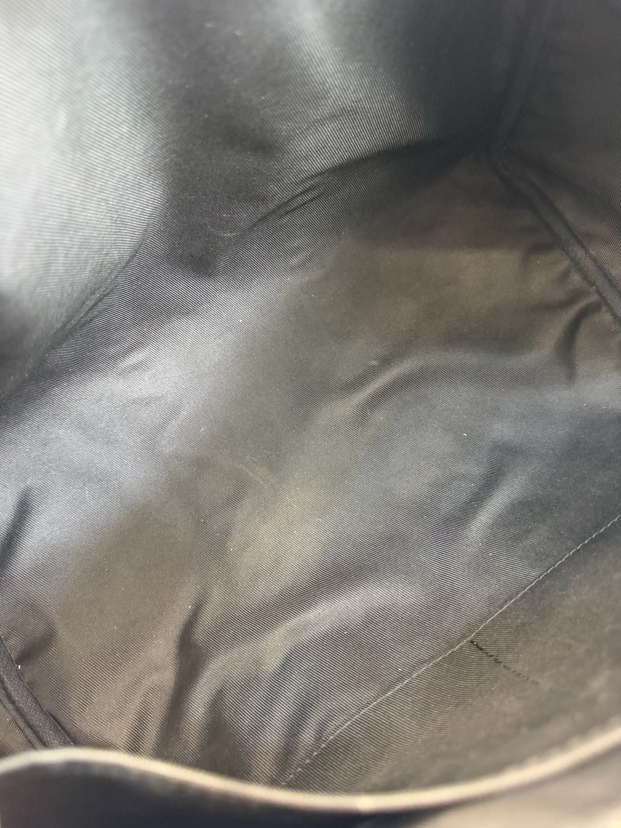 Pre-owned Certified LV Louis Vuitton Keepall 35 in Black Leather with Black Hardware, Microchipped, w/Strap