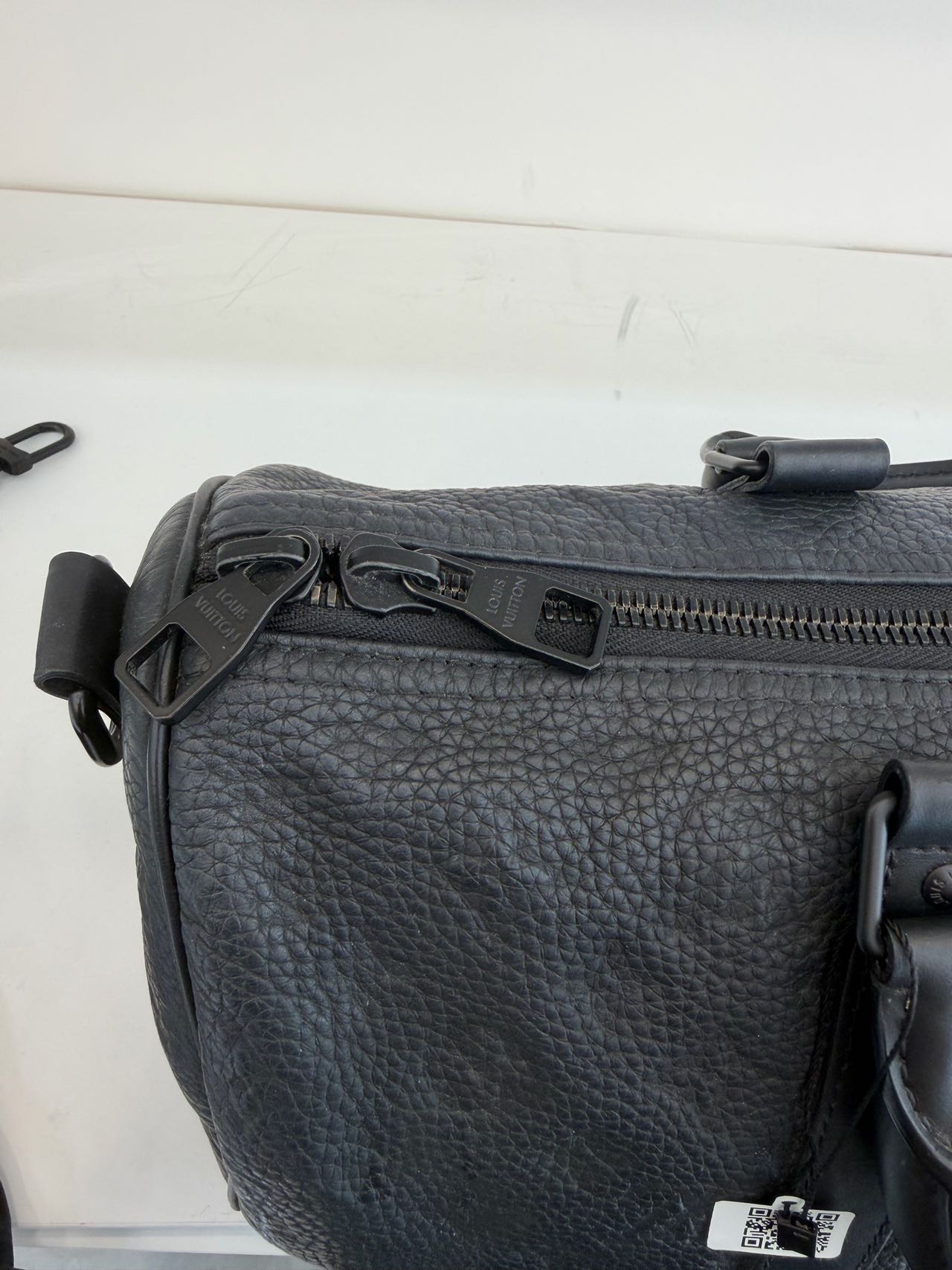 Pre-owned Certified LV Louis Vuitton Keepall 35 in Black Leather with Black Hardware, Microchipped, w/Strap
