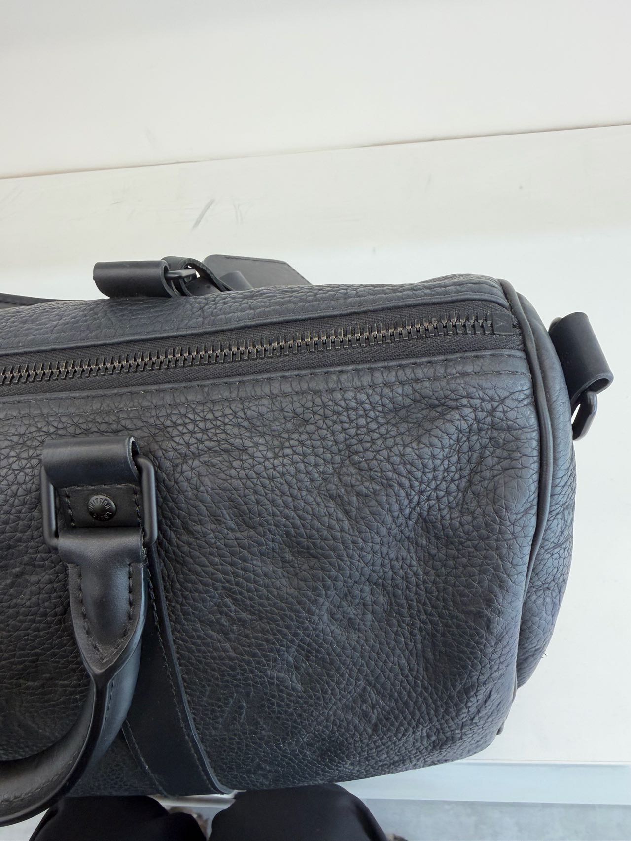 Pre-owned Certified LV Louis Vuitton Keepall 35 in Black Leather with Black Hardware, Microchipped, w/Strap