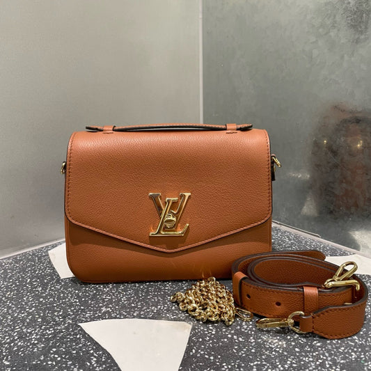 Pre-owned Brand New LV Louis Vuitton Oxford Lockme Cognac Golden hw, 2023, Full Set