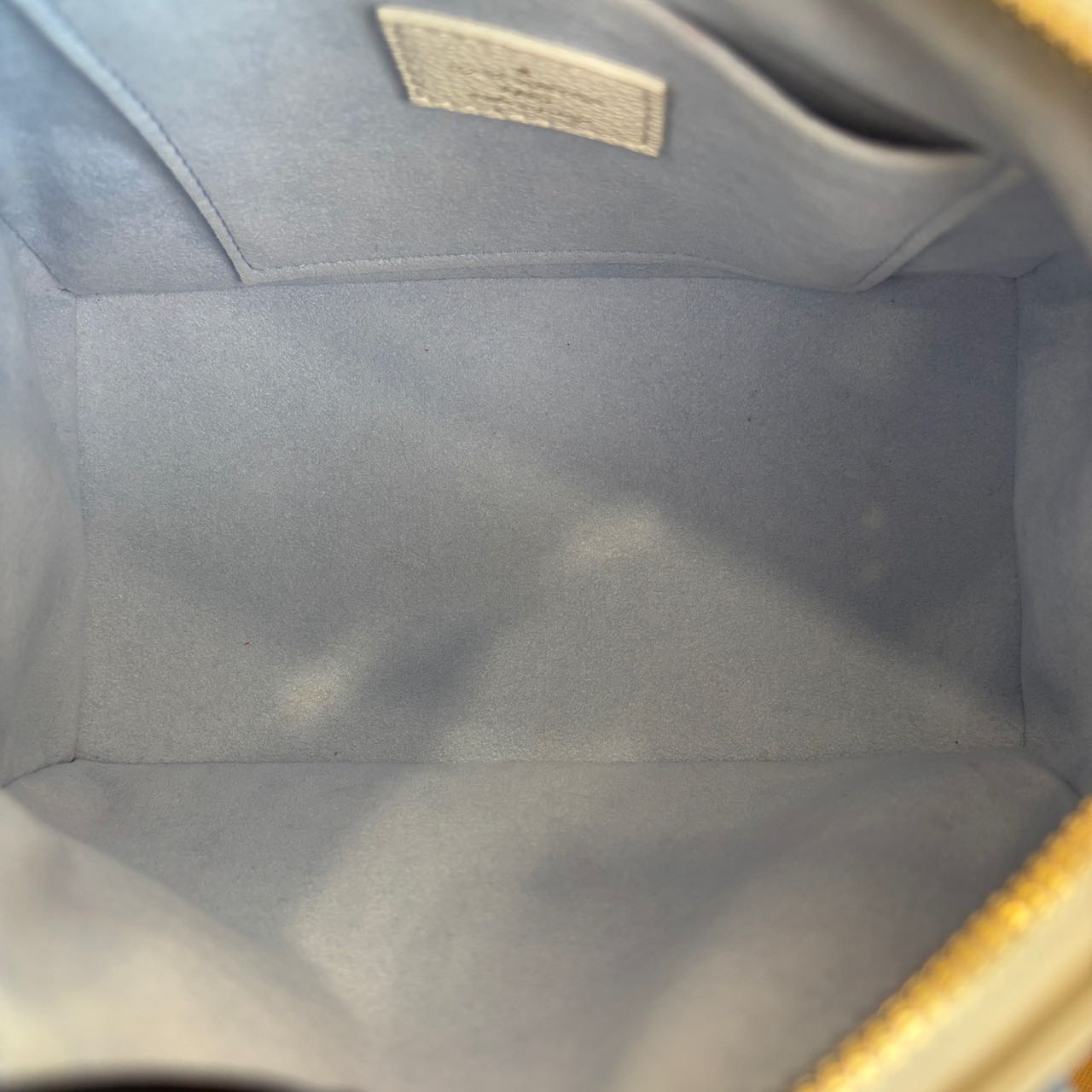 Pre-owned Certified Louis Vuitton LV Speedy Bandoulière 20 in Milky white and Blue Monogram Empreinte leather with Golden Hardware, w/ full set