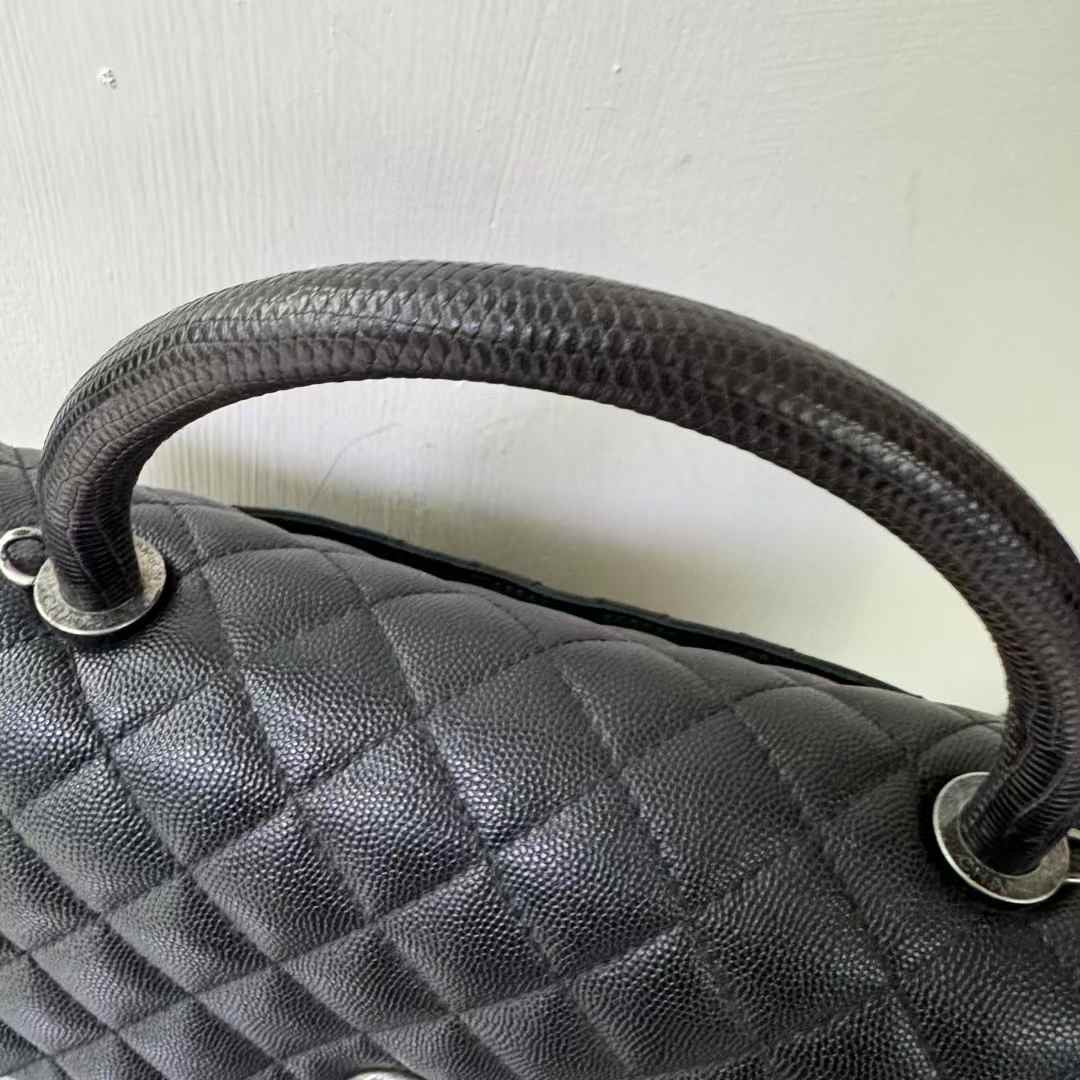 Pre-owned Chanel Coco Handle Large Black Caviar Leather with Lizard Handle Dark Silver Hw, 2017, w/ box, dust bag, long strap