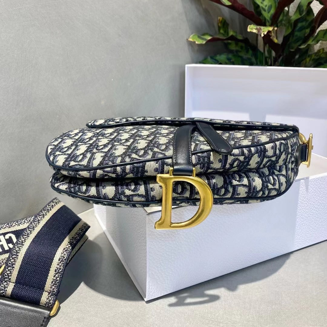 Pre-owned Dior Saddle Medium Blue Oblique Canvas Golden Hardware, 2019, Full Set with the Dior Strap