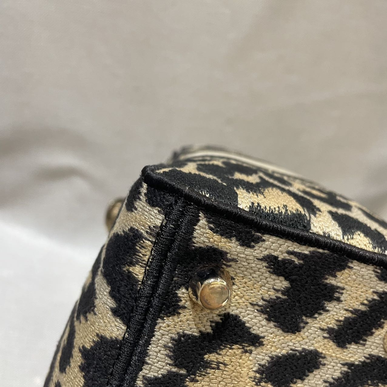 Pre-owned Certified Dior Medium Lady D-Lite in Leopard Print Canvas with Golden Hardware, 2022, w/ dust bag, strap