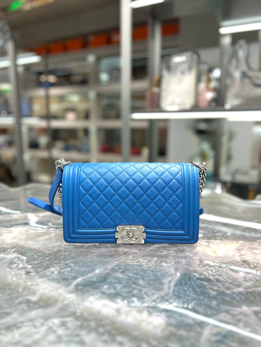 Pre-owned Chanel Medium Le Boy Miami Blue Calfskin Silver hw, 2020 Like New, w/ card (29), dust bag