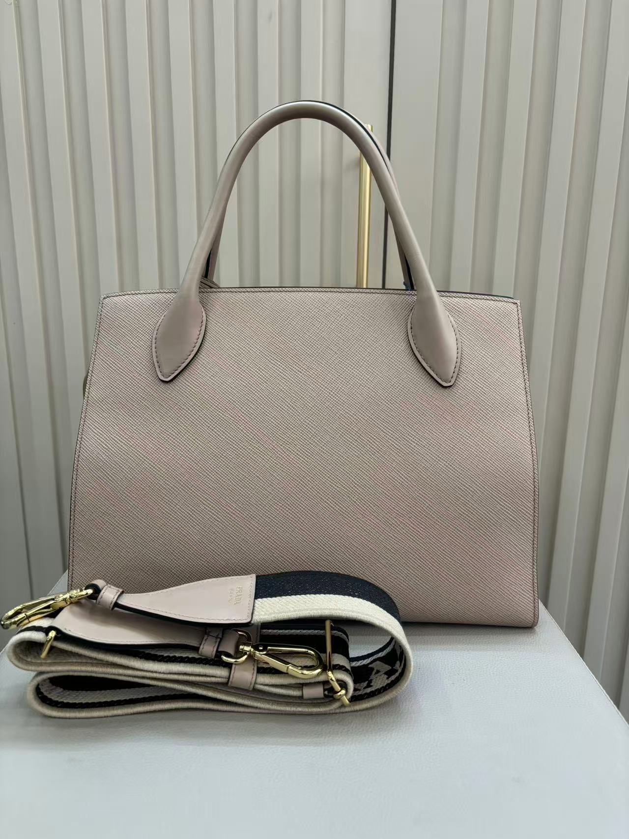 Pre-owned Certified Prada Monochrome Tote Nude Pink Saffiano Leather, w/ dust bag, strap