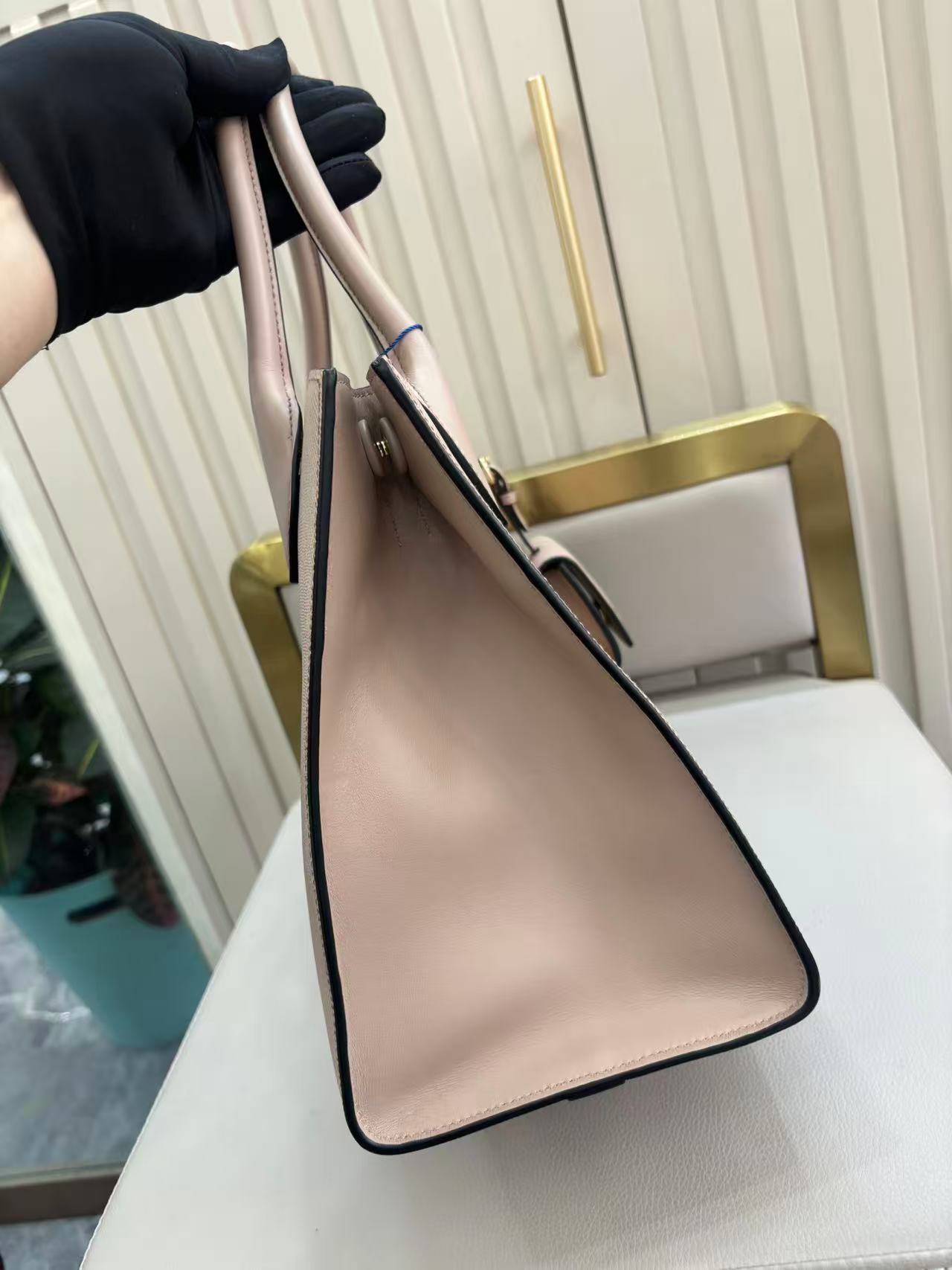 Pre-owned Certified Prada Monochrome Tote Nude Pink Saffiano Leather, w/ dust bag, strap