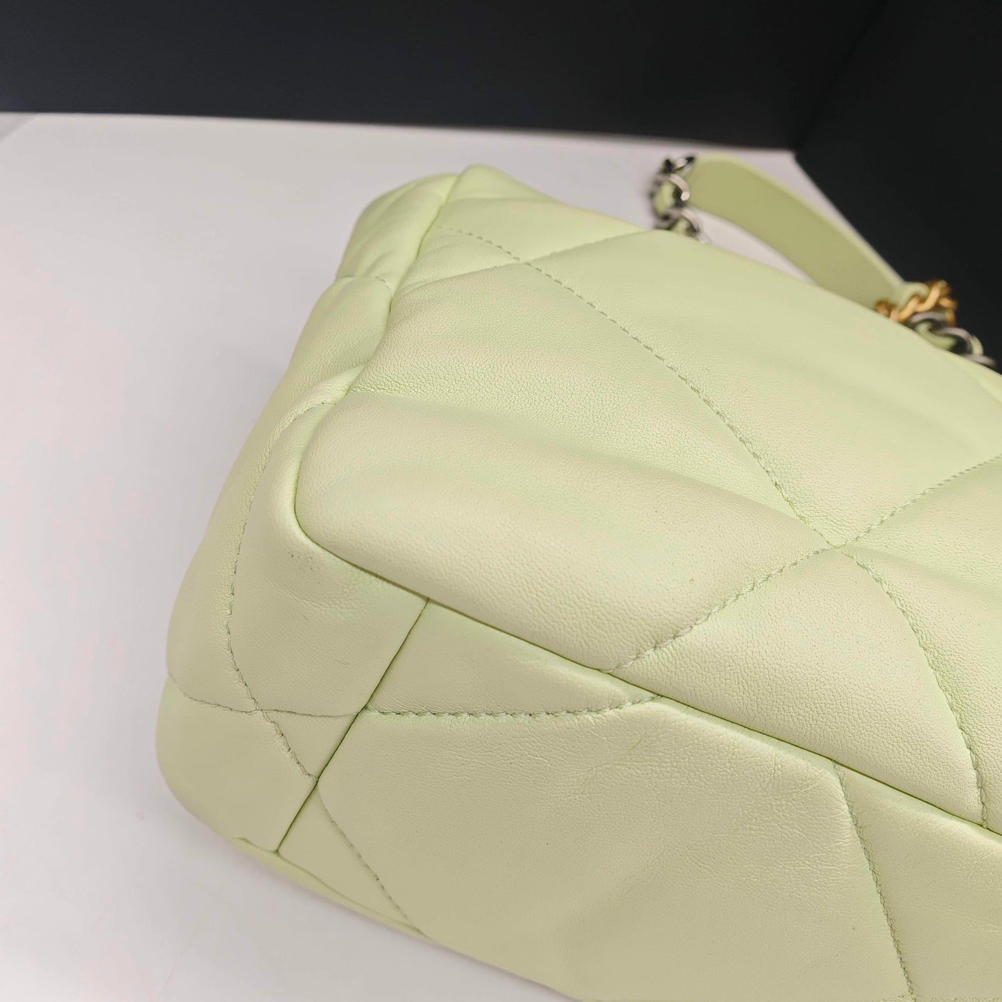Pre-owned Certified Chanel 19Bag Small Light Green 22C Lambskin Golden Hardware, 2022 Microchipped