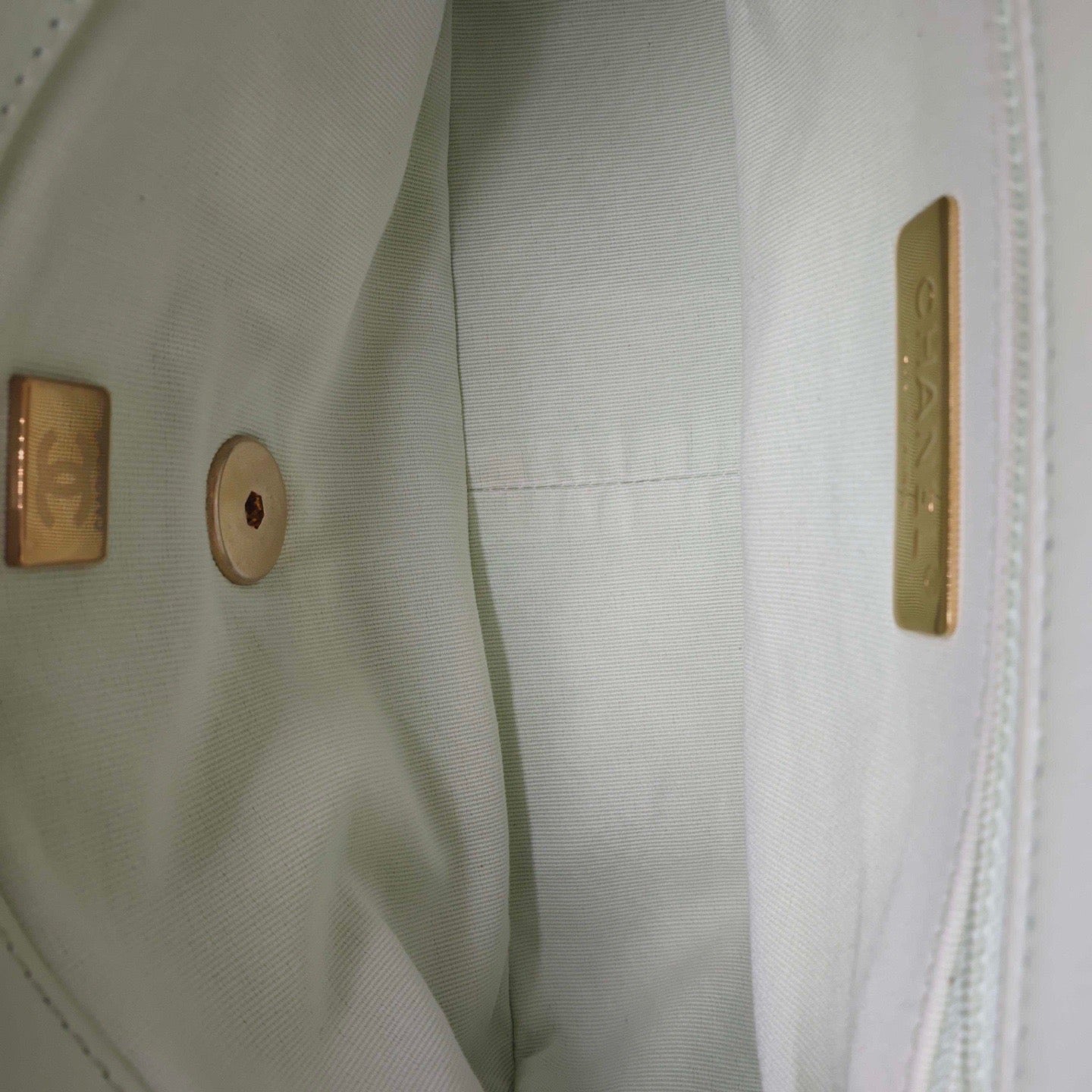 Pre-owned Certified Chanel 19Bag Small Light Green 22C Lambskin Golden Hardware, 2022 Microchipped