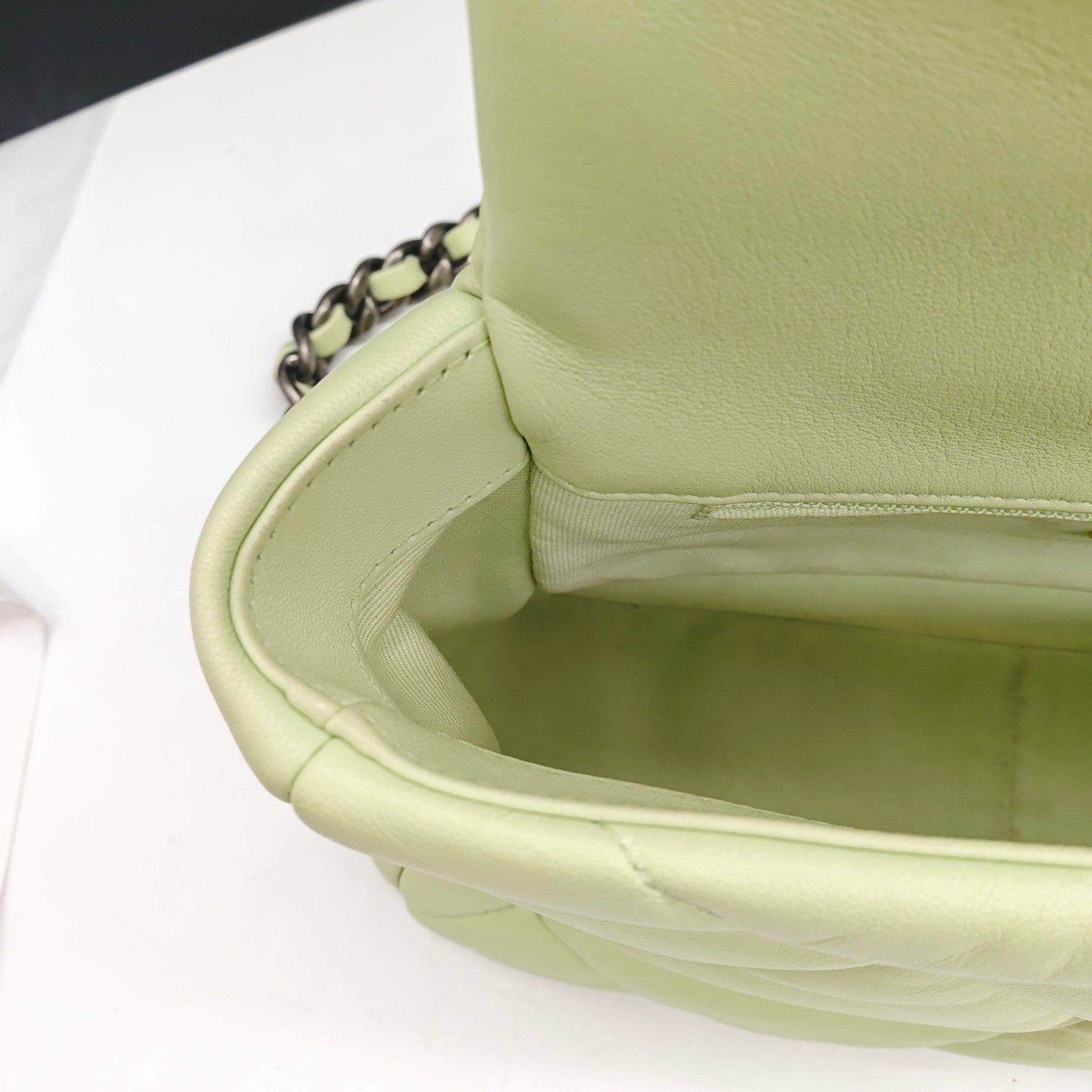 Pre-owned Certified Chanel 19Bag Small Light Green 22C Lambskin Golden Hardware, 2022 Microchipped