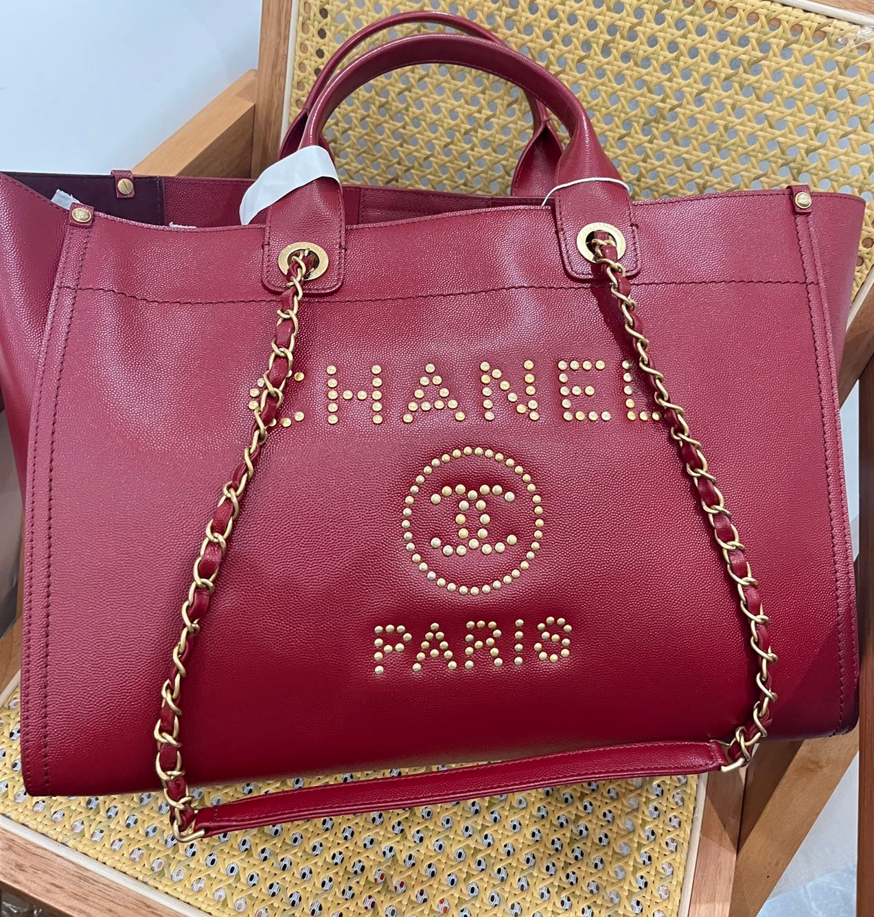 Pre-owned Certified Chanel Deauville Tote GM Burgundy Caviar Leather with Golden Hardware, 2019, w/ dust bag