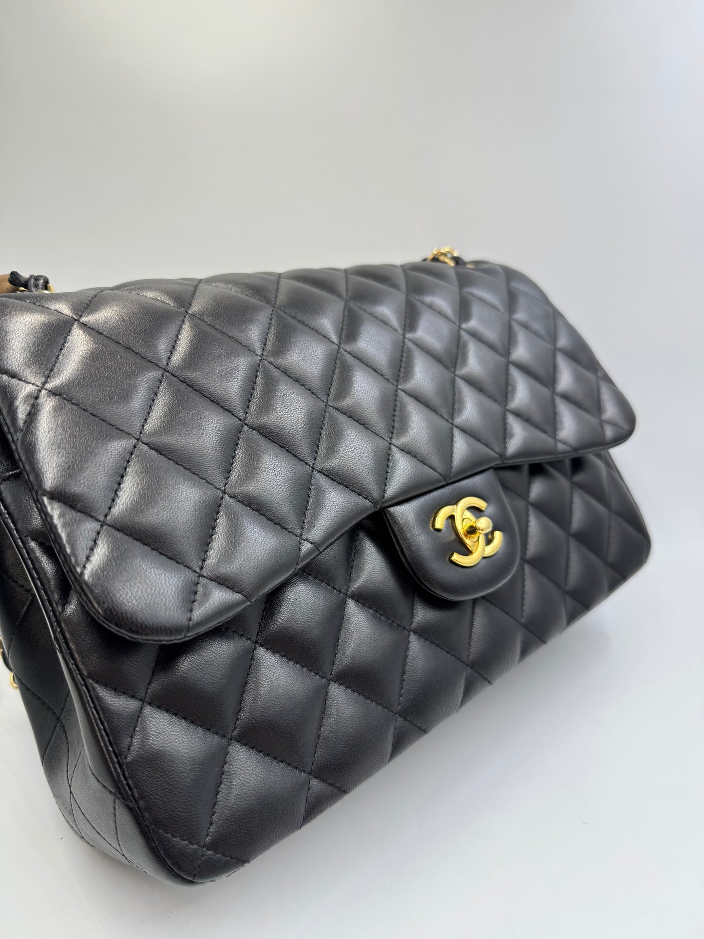 Pre-owned Certified Chanel Jumbo CF Double Flap in Black Lambskin with Golden Hardware, 2014, w/ Full Set