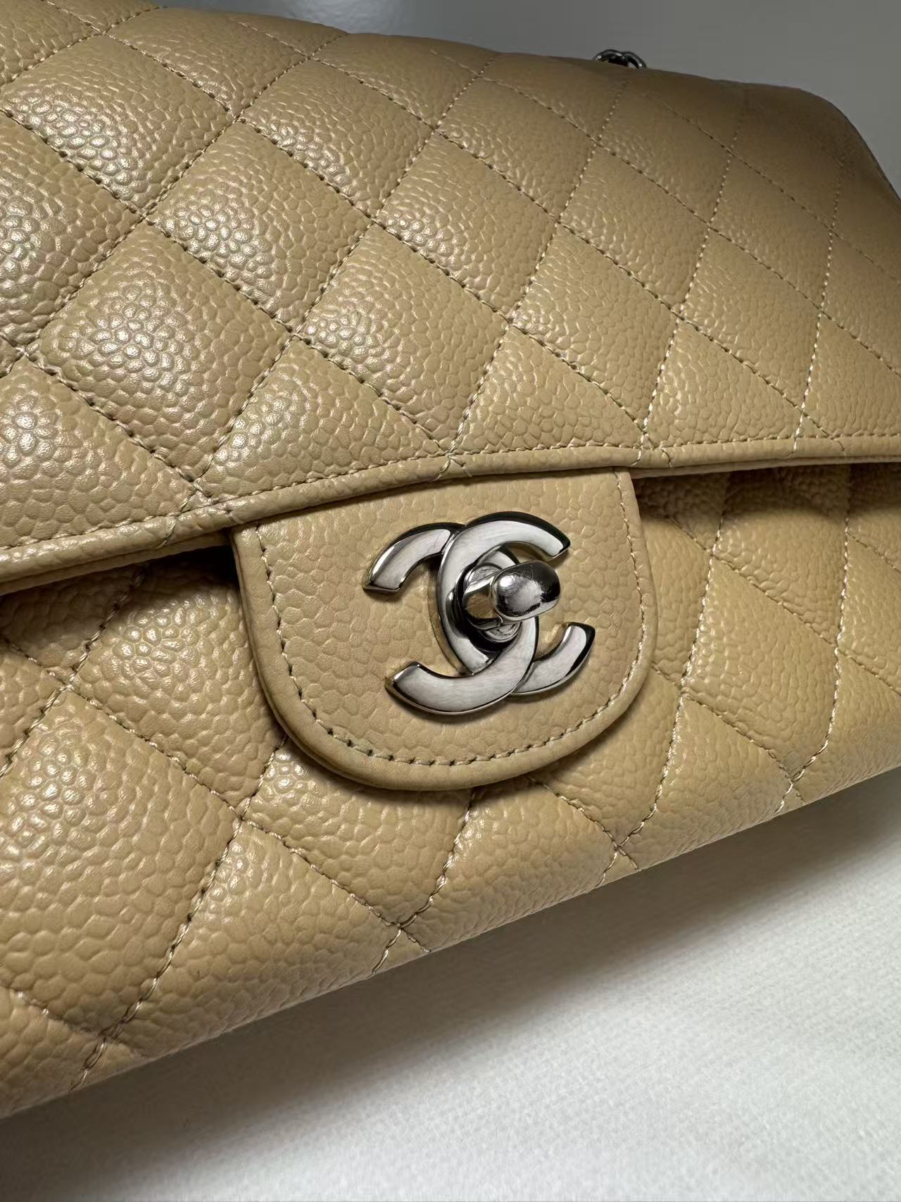 Pre-owned Certified Chanel Medium CF Double Flap Beige Caviar Leather with Silver Hardware, 2018, w/ full set