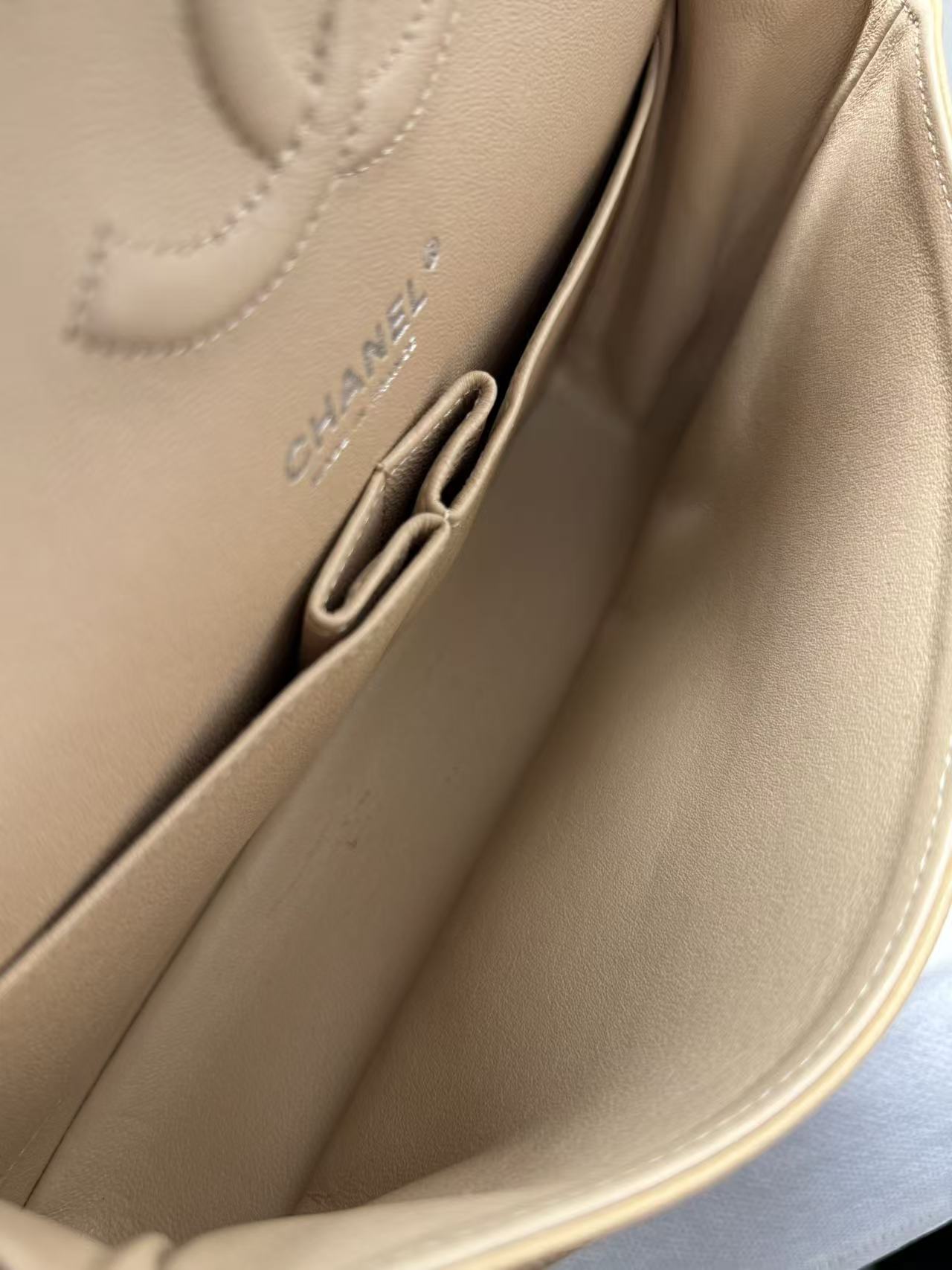 Pre-owned Certified Chanel Medium CF Double Flap Beige Caviar Leather with Silver Hardware, 2018, w/ full set