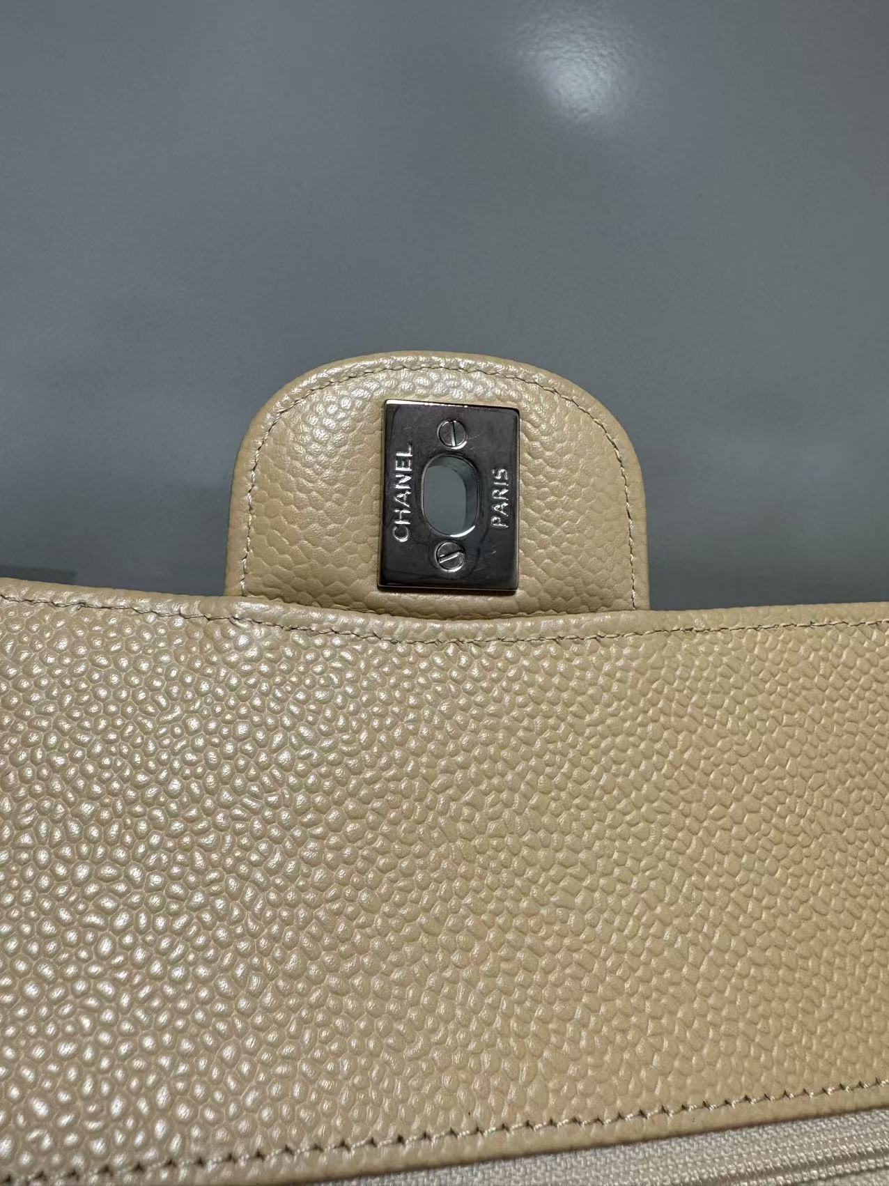 Pre-owned Certified Chanel Medium CF Double Flap Beige Caviar Leather with Silver Hardware, 2018, w/ full set