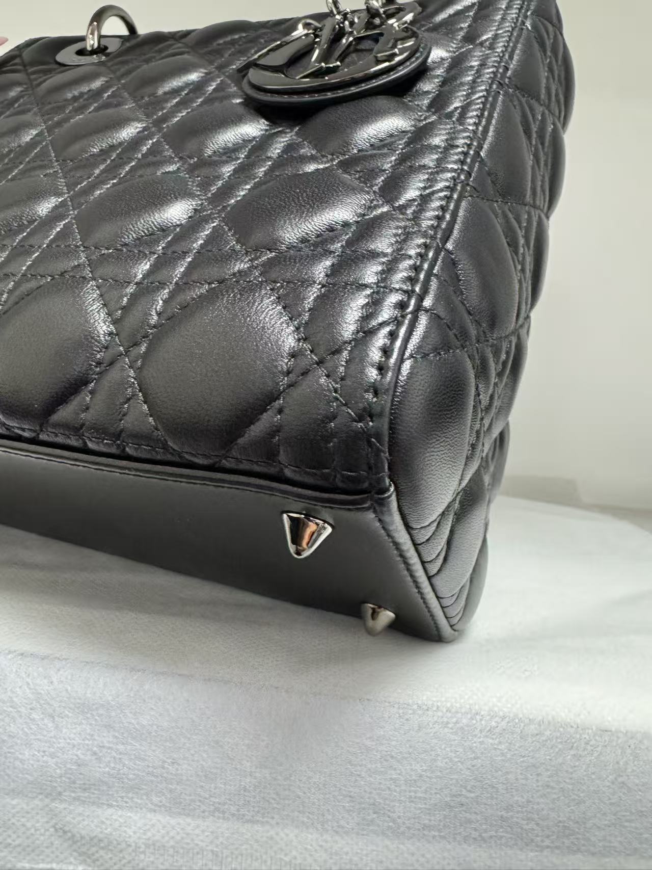 Pre-owned Certified Dior Medium Lady Dior Black Cannage Quilted Lambskin with Shiny Black Hardware, 2022, w/ Dior dust bag, leather strap
