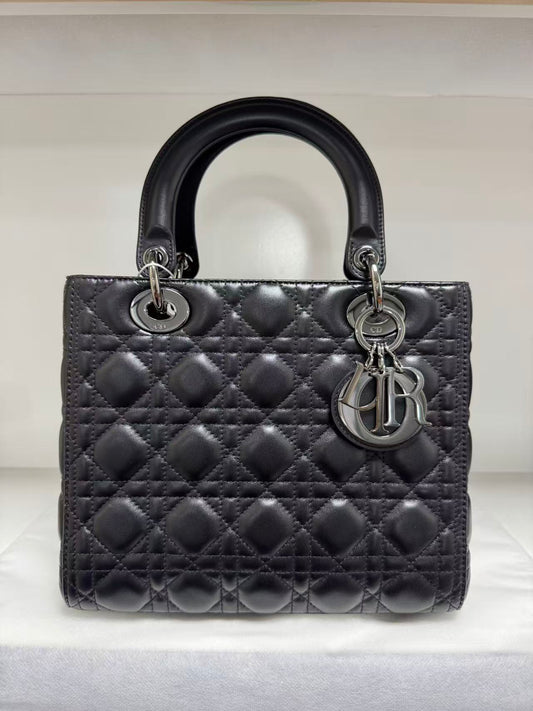 Pre-owned Certified Dior Medium Lady Dior Black Cannage Quilted Lambskin with Shiny Black Hardware, 2022, w/ Dior dust bag, leather strap