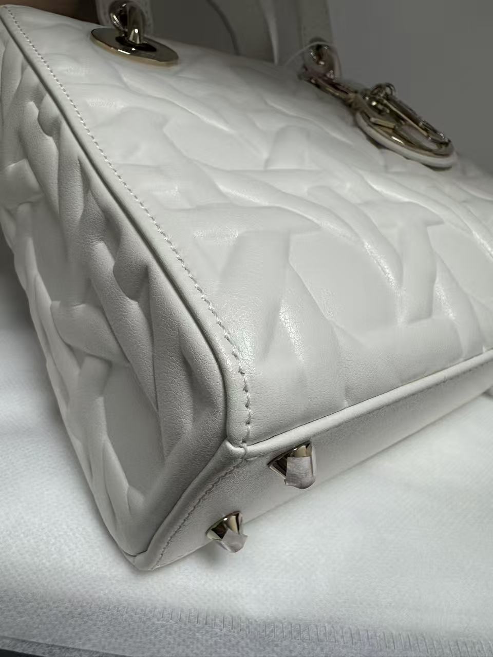 Pre-owned Certified Dior Small Lady Dior Cream White Lambskin Cannage with Light Golden Hardware, 2024, w/ full set