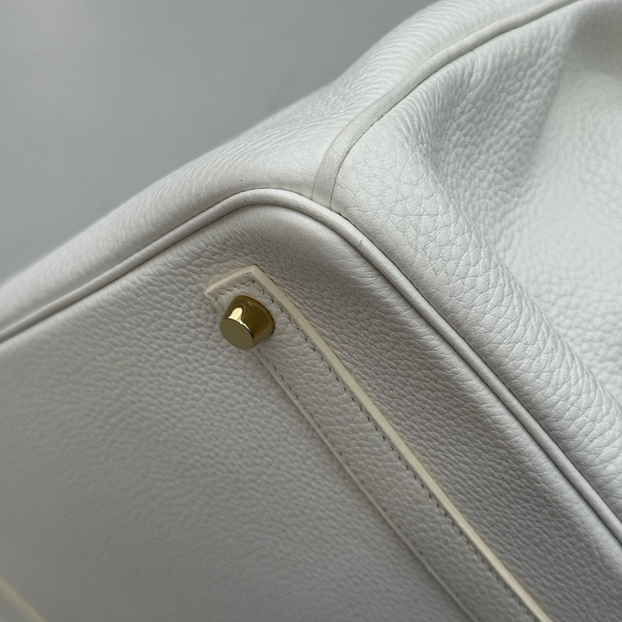 Pre-owned Certified Hermes Birkin 35 in Blanc Togo Leather with Golden Hardware, 2011, w/ lock & key, dust bag