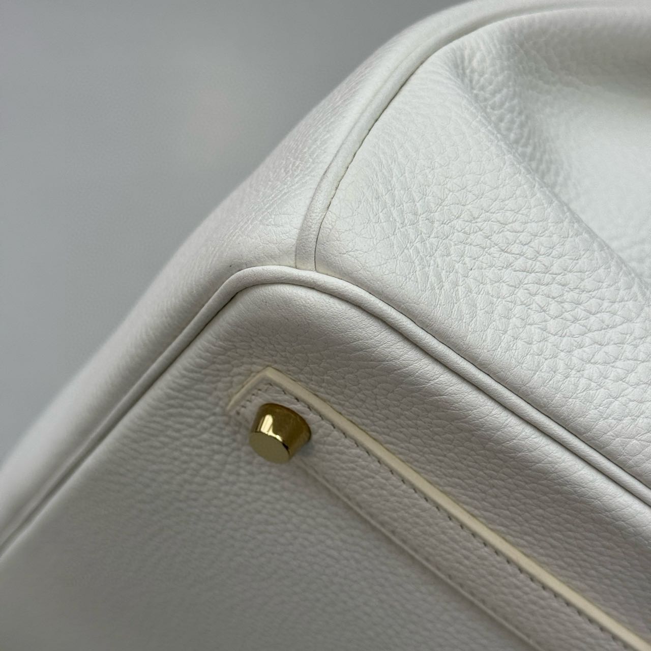 Pre-owned Certified Hermes Birkin 35 in Blanc Togo Leather with Golden Hardware, 2011, w/ lock & key, dust bag
