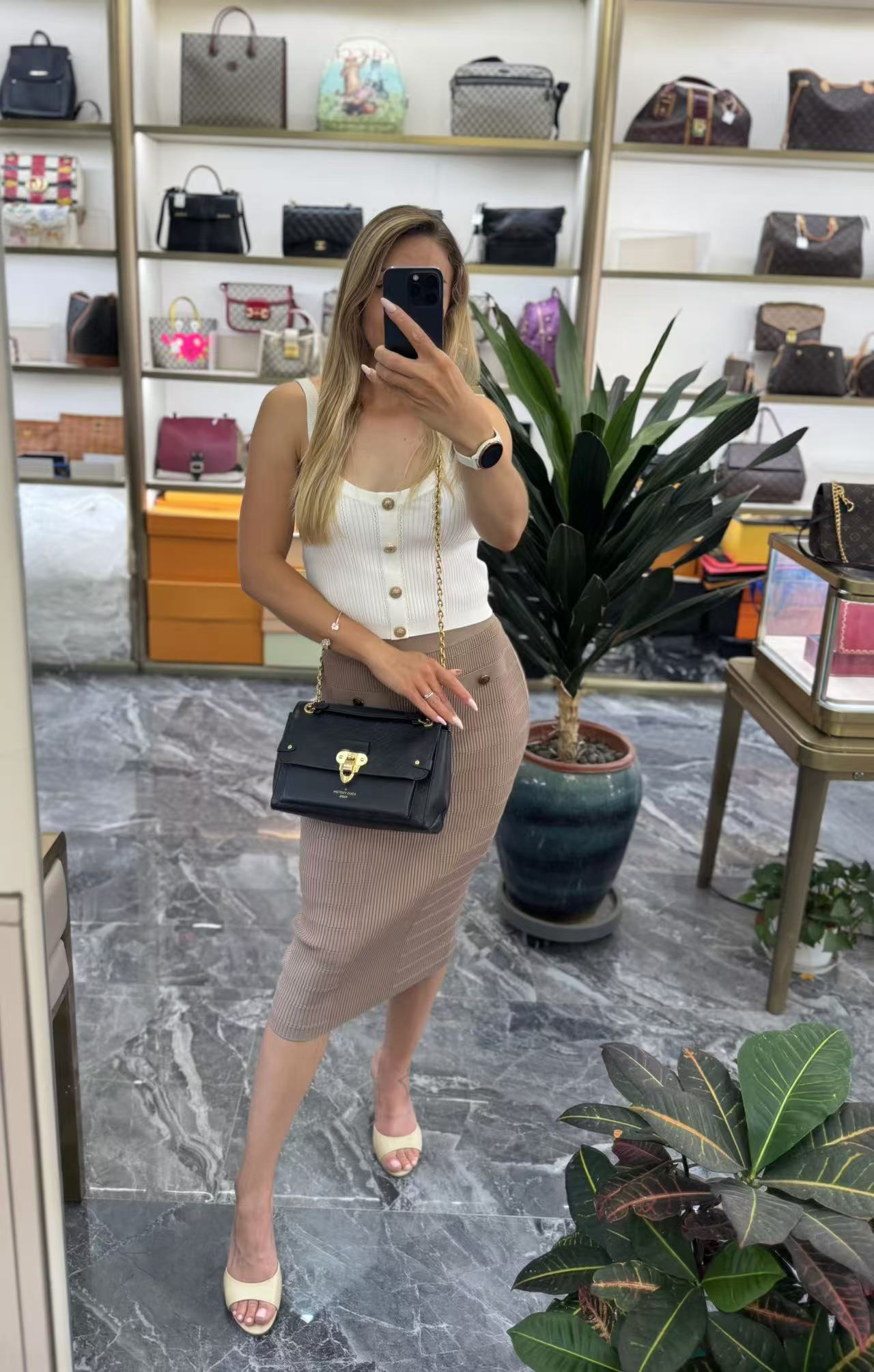 Pre-owned Certified LV Louis Vuitton Vavin Black Mongram Empreinte Golden Hw, Microchipped, w/ dust bag