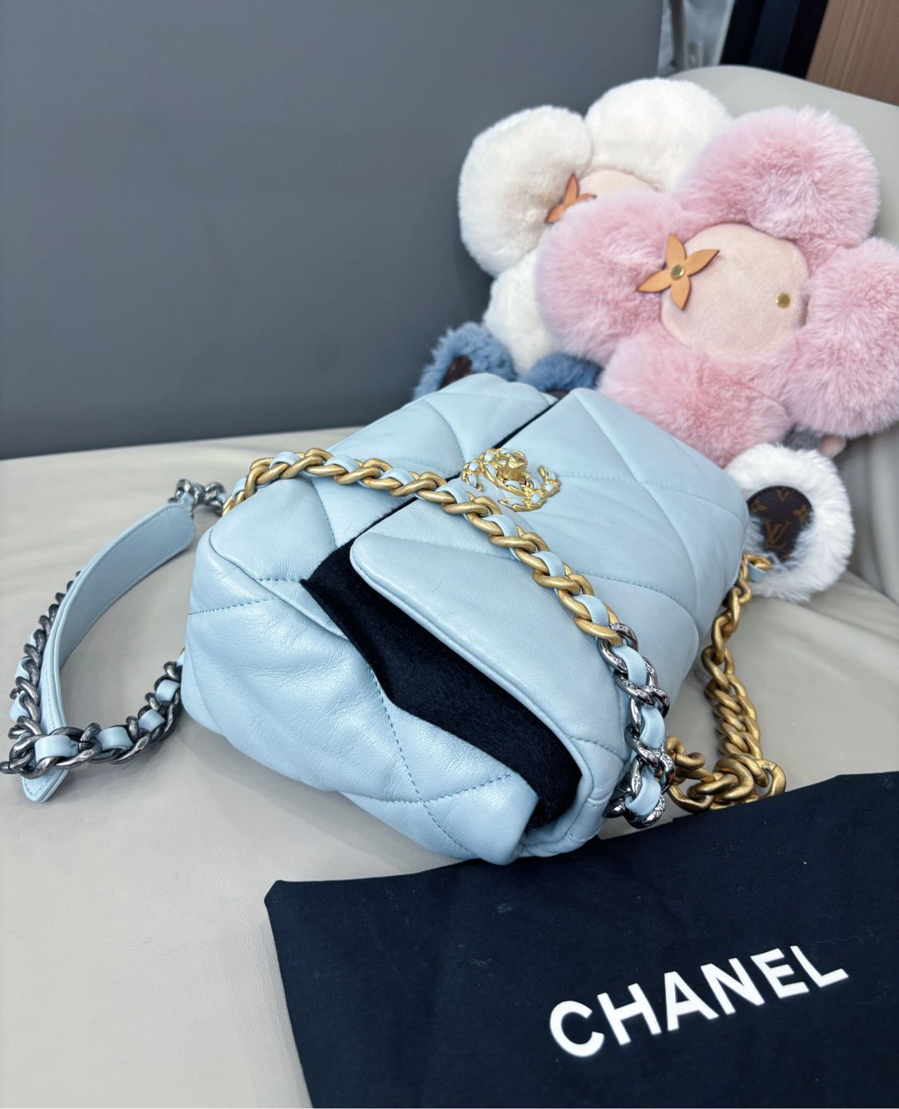 Pre-owned Certified Chanel Small 19Bag in Light Blue Lambskin with Golden Hardware, Microchipped, w/ box，dust bag