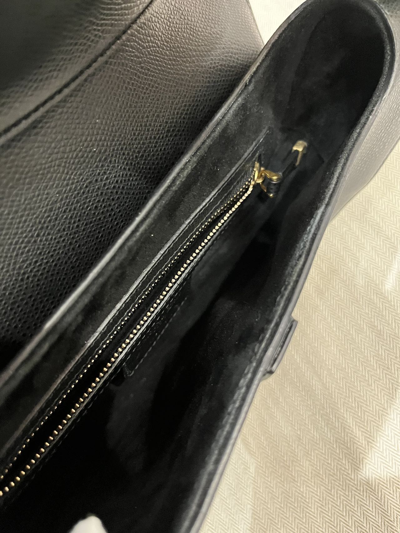 Pre-owned Certified Dior Saddle in Black Grained Calfskin with Golden Hardware, 2018, w/ Dior canvas strap, dust bag