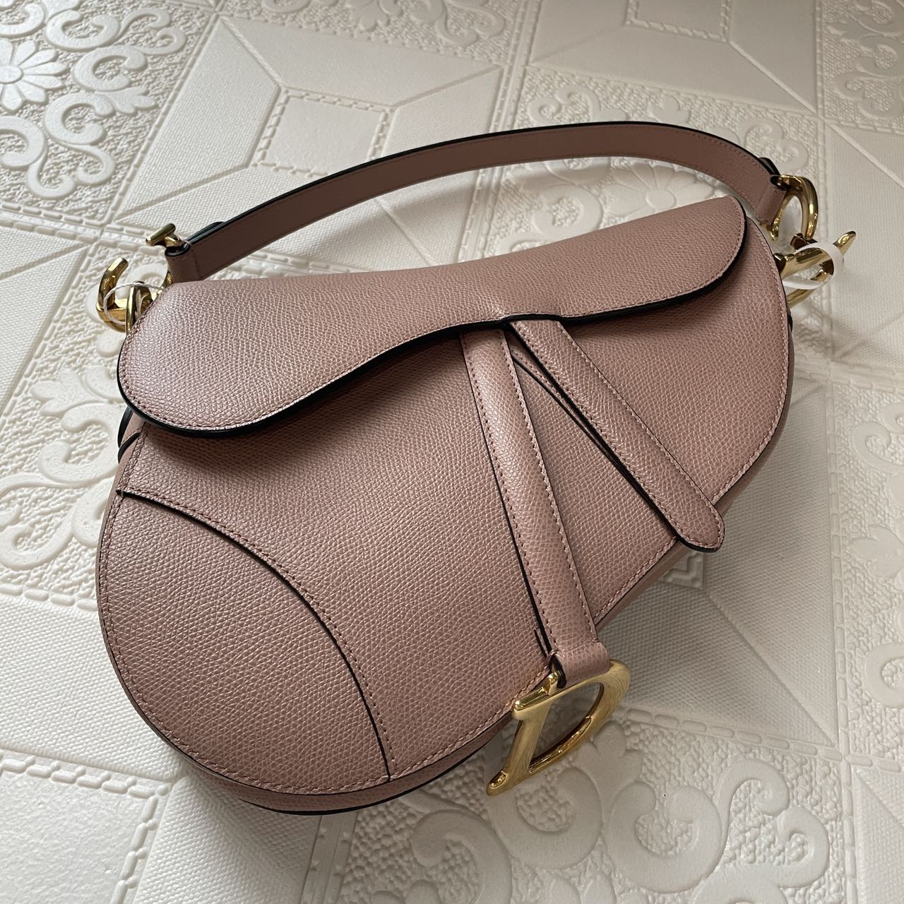 Pre-owned Certified Dior Medium Saddle in Nude Pink Grained Calfskin with Golden Hardware, 2019, w/ dust bag