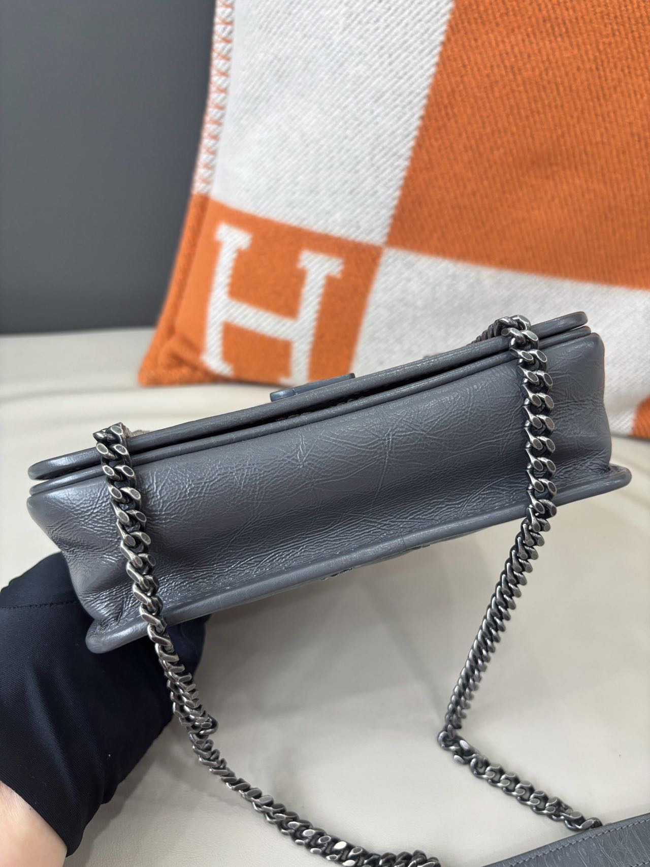 Pre-owned Certified Saint Laurent YSL Baby Niki Bag Gray  Vintage Calfskin with Silver Hardware, 2019, w/ dust bag