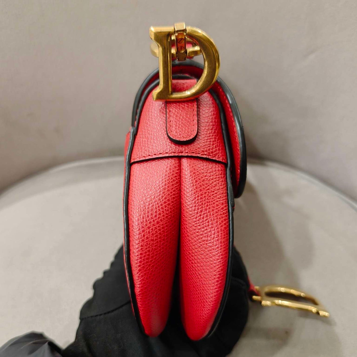 Pre-owned Dior Saddle Small in Red Grained Calfskin with Golden Hardware, Full Set with Dior long strap