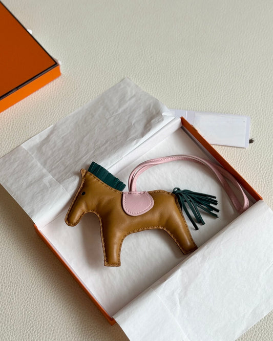 Pre-owned Certified Hermes Medium Rodeo Charm in Sesame Lambskin with Malachite and Rose Sakura, 2020, w/ box